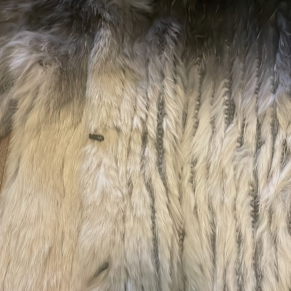 Fox fur jacket - Picture 4 of 4